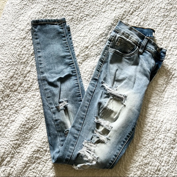 Kancan Estilo Distressed Raw Hem Stretch Denim Skinny Jeans Light Blue, Size 26 - Picture 8 of 8